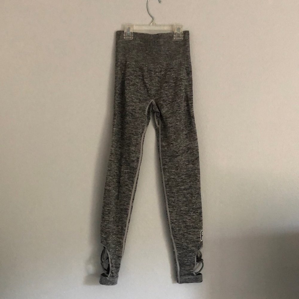 VICTORIA SECRET PINK ULTIMATE LEGGINGS